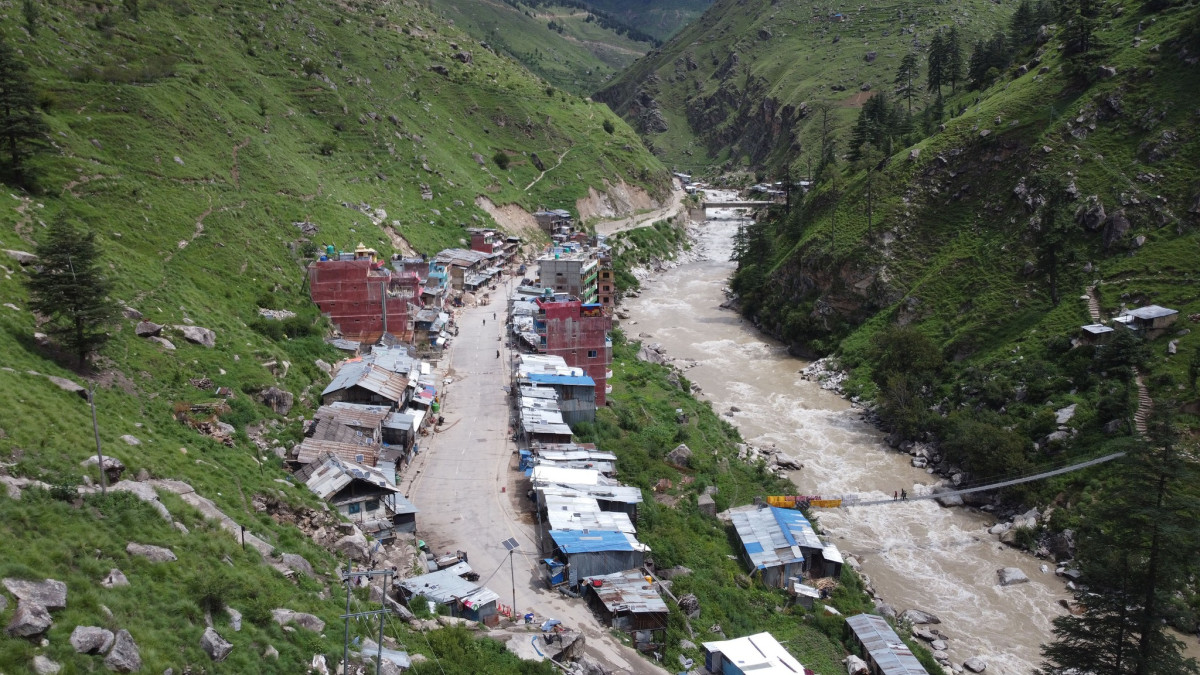 कालिकोटको तिलागुफा नगरपालिका १ स्थित तिला नदी किनारमा रहेको  नाग्म बजार